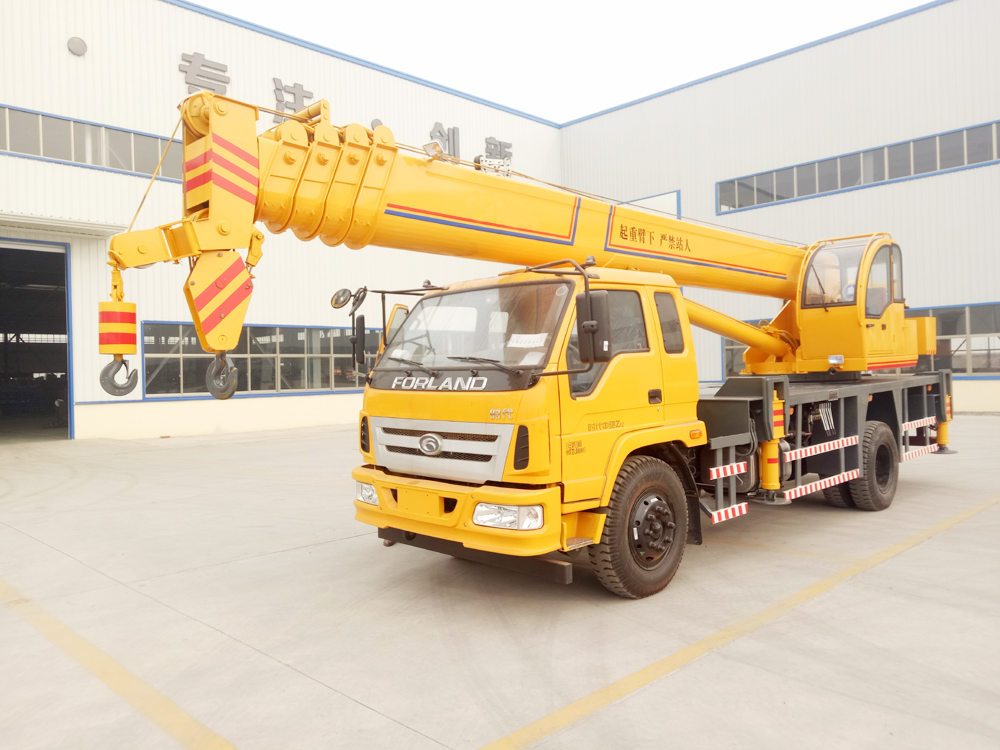 小吊車卷?yè)P(yáng)機(jī)安全使用注意事項(xiàng)